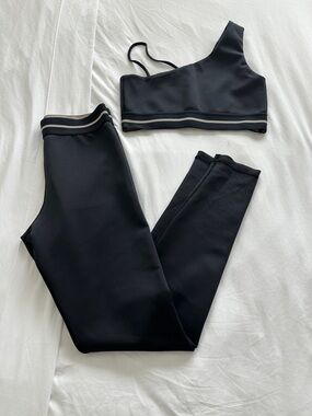 Tan & Lines  Black Asymmetric Sports Bra and Matching Leggings Set